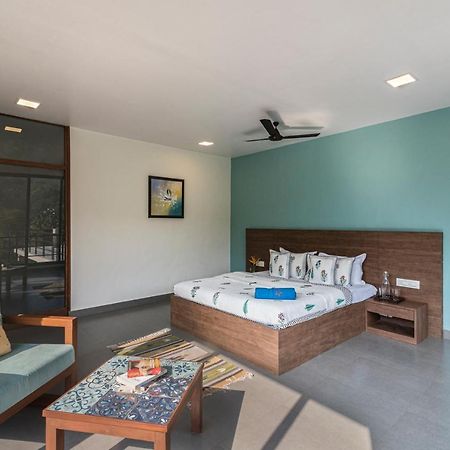 Saffronstays Mountain Aer, Карджат Экстерьер фото