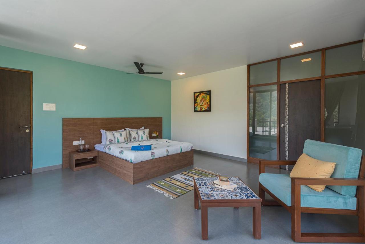 Saffronstays Mountain Aer, Карджат Экстерьер фото
