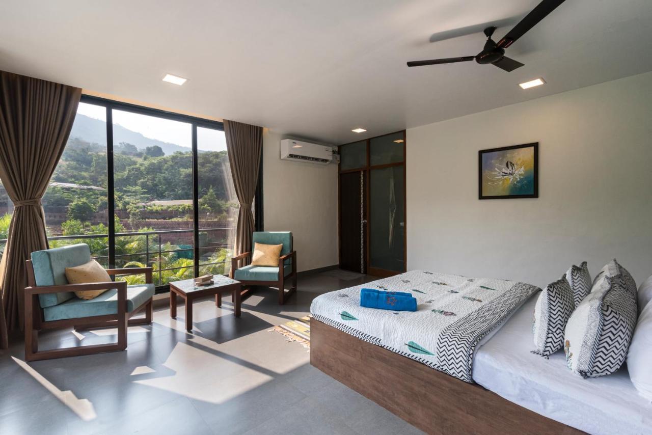 Saffronstays Mountain Aer, Карджат Экстерьер фото