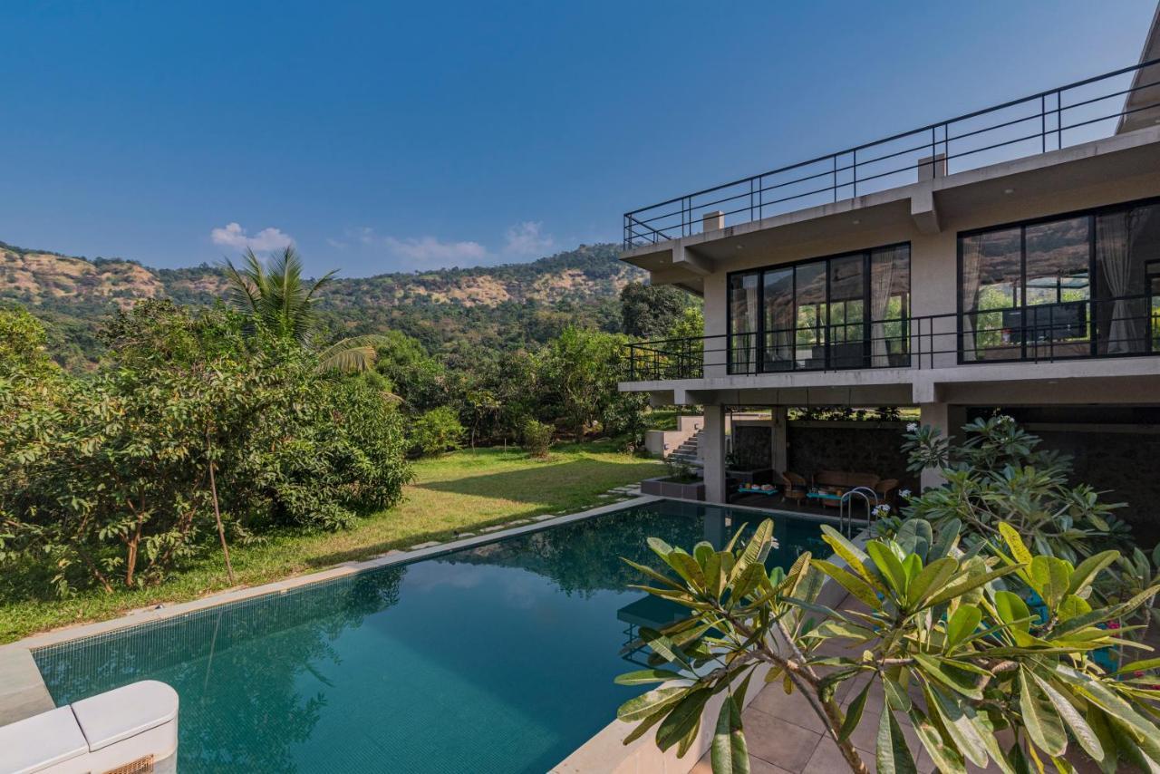 Saffronstays Mountain Aer, Карджат Экстерьер фото